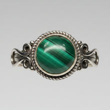Load image into Gallery viewer, Malachite Sterling silver ring size 7   (AC277)
