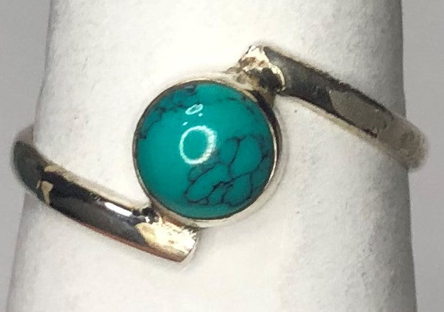 Turquoise Sterling silver ring size 7   (AC325)