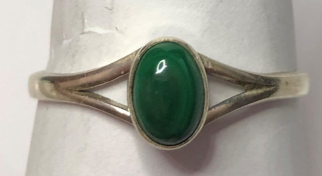 Malachite sterling silver ring size 12   (AD15f)