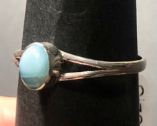 Load image into Gallery viewer, Aquamarine Sterling silver ring size 14     (ER26b )
