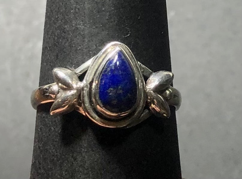 Lapis Lazuli Sterling silver ring sizes  8  (DC34c)