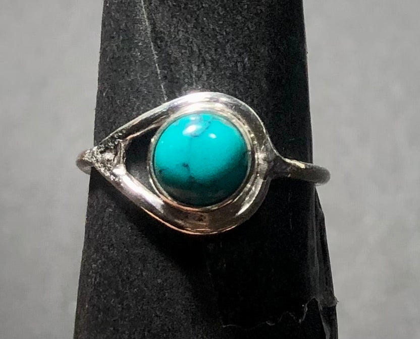 Turquoise Sterling silver ring size 4   (ER55k)