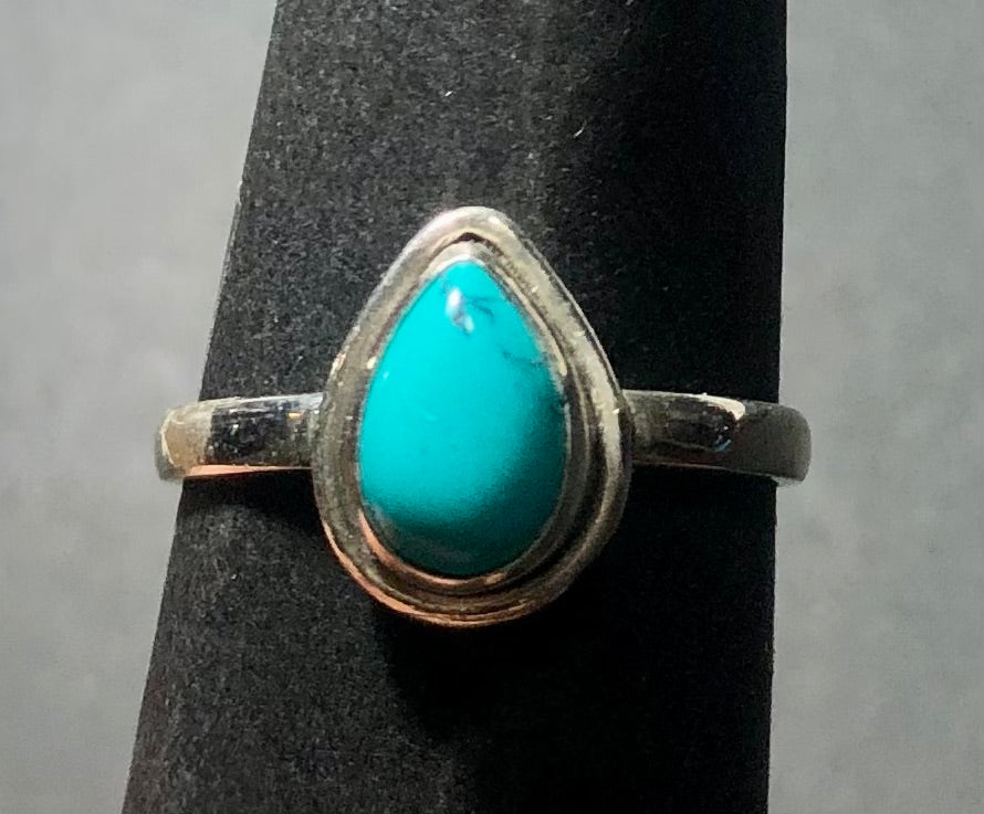 Turquoise Sterling silver ring 8     (DC29a)