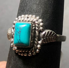 Load image into Gallery viewer, Turquoise Sterling silver ring size 7  (ER25b)
