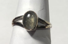 Load image into Gallery viewer, Labradorite Sterling silver ring size 7    (ER34h)
