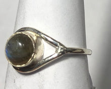 Load image into Gallery viewer, Labradorite Sterling silver ring size 14    (ER53i)
