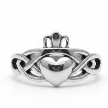 Load image into Gallery viewer, Claddagh Sterling silver ring sizes    5 (CR05)
