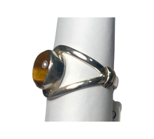 Load image into Gallery viewer, Tigers Eye Sterling silver ring size 8  (ER29f)
