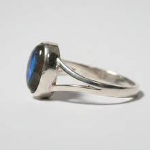 Load image into Gallery viewer, Labradorite Sterling silver ring size 13    (ER34k)
