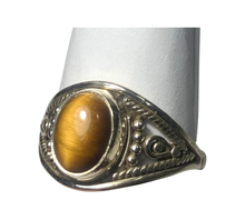 Load image into Gallery viewer, Tigers Eye Sterling silver ring size 8    (ER01f)
