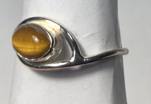 Load image into Gallery viewer, Tigers Eye sterling silver ring size 8 1/2  (DC428)
