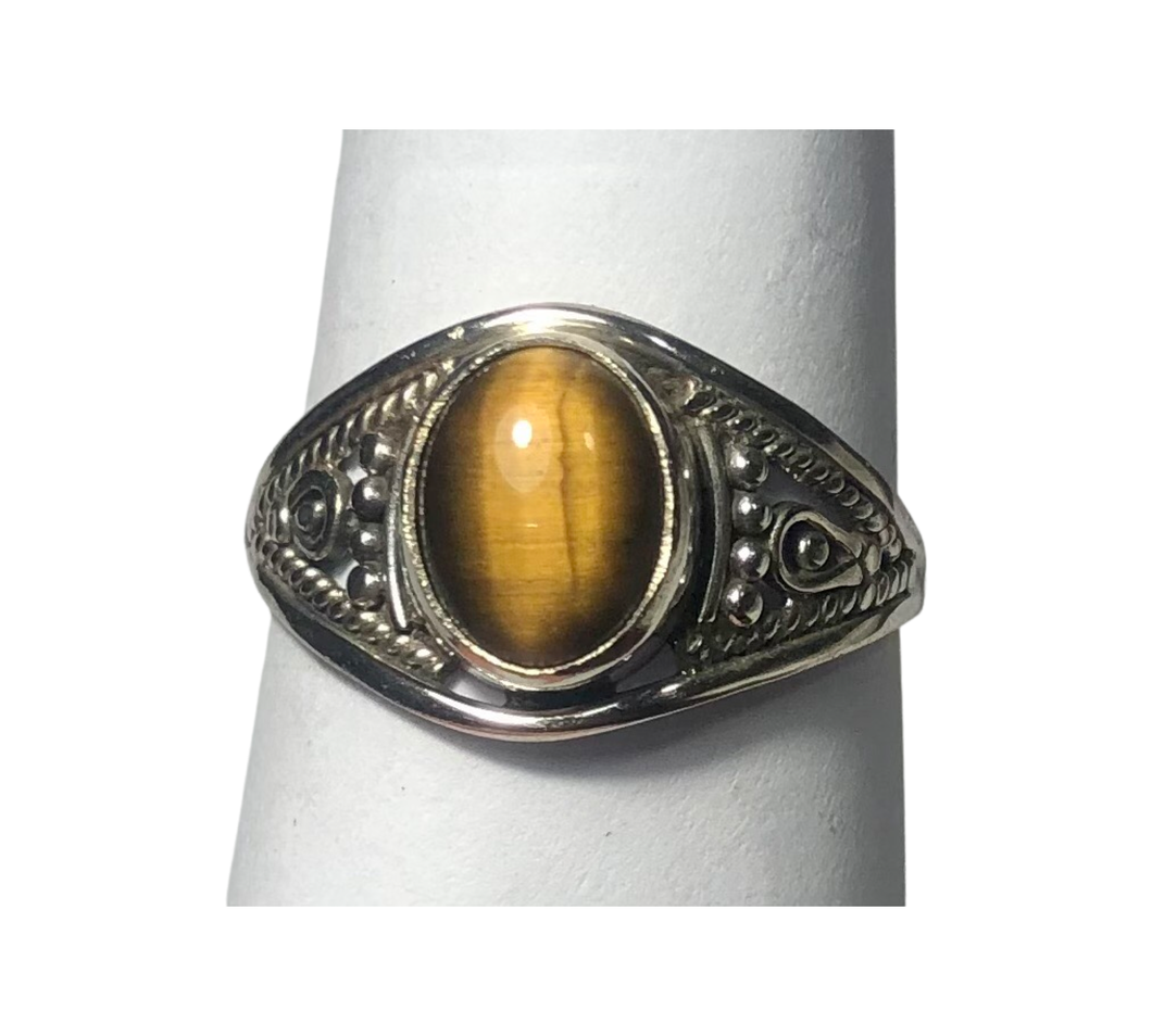 Tigers Eye Sterling silver ring size 8    (DC376)