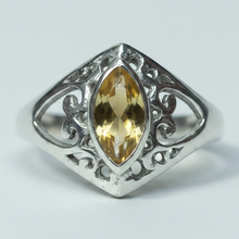 Load image into Gallery viewer, Citrine sterling silver rings  sizes  12   (ER09)
